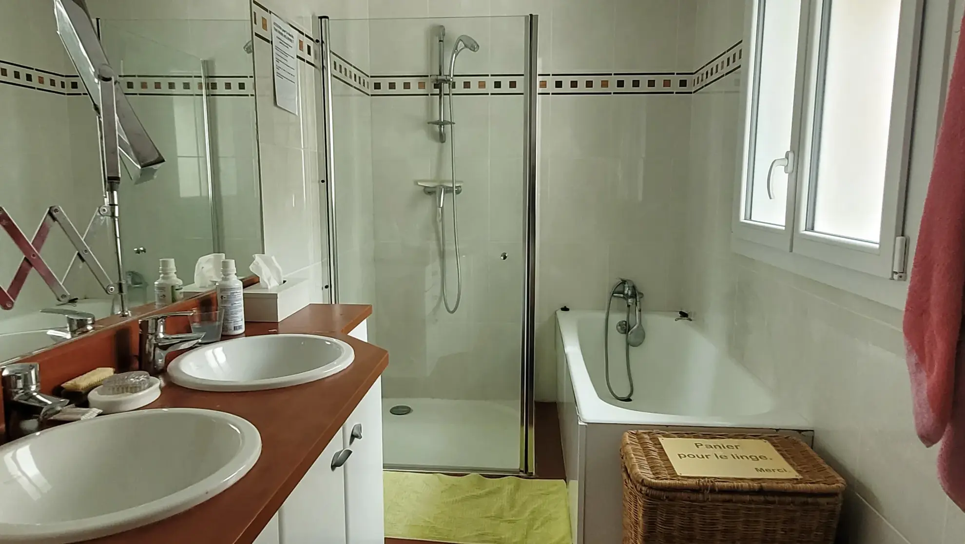 Maison 180 m² avec dépendance à Vihiers, centre-ville, terrain de 360 m² 