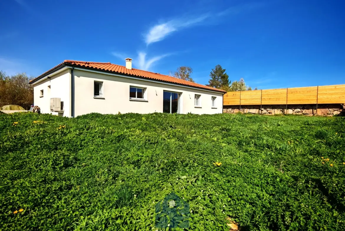 Maison neuve de 115 m² avec terrain clos à Saint Laure à vendre 