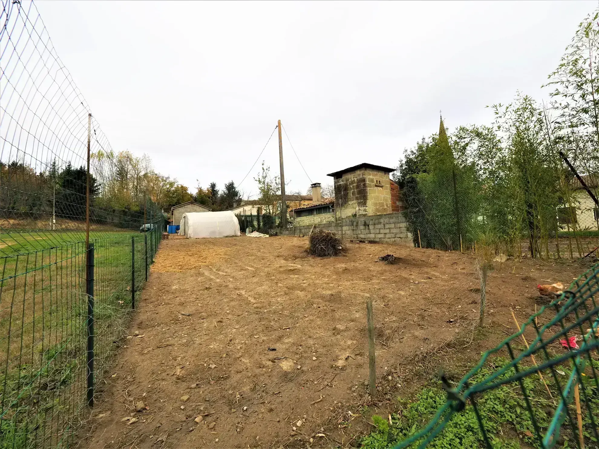 Maison 4 chambres avec jardin et garages à Gontaud de Nogaret 
