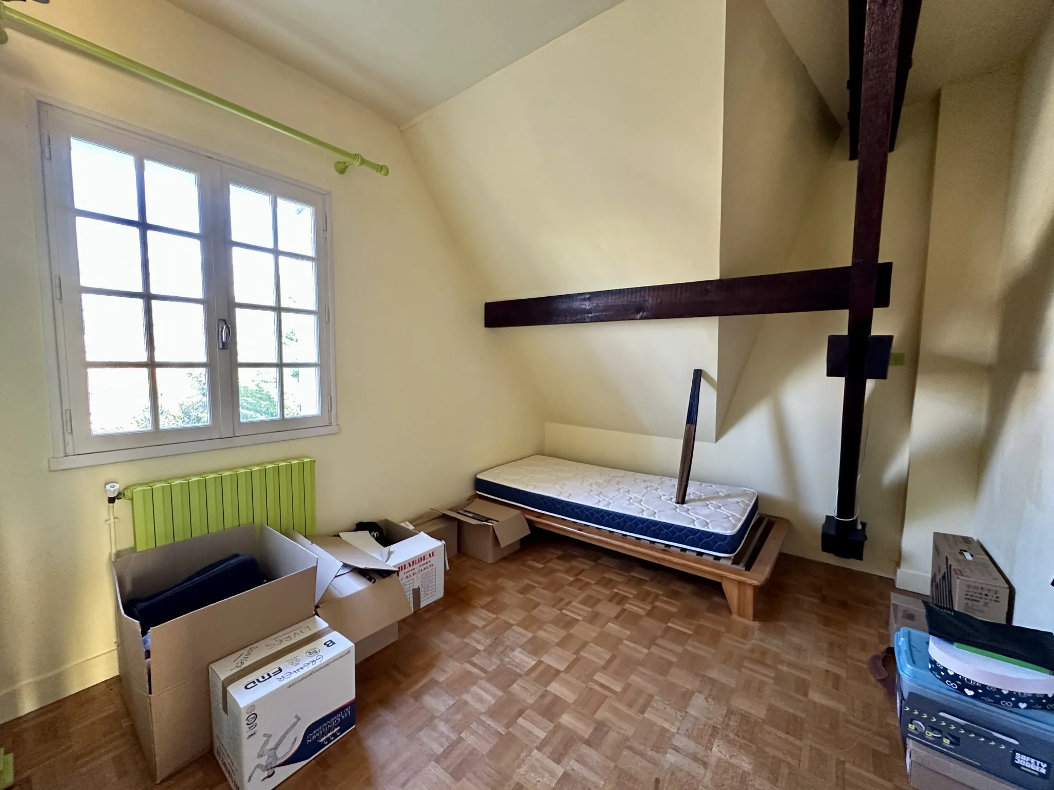 Maison de caractère à Niort, 5 chambres, jardin clos, quartier Clou Bouchet 