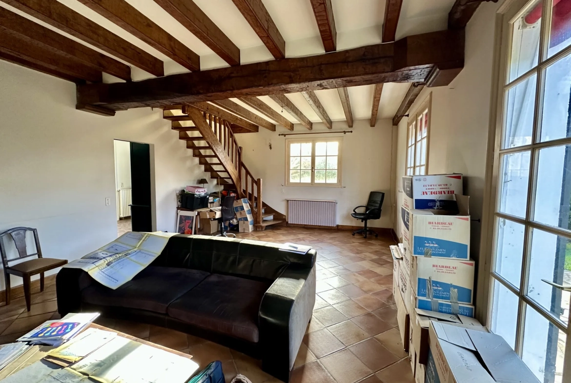 Maison de caractère à Niort, 5 chambres, jardin clos, quartier Clou Bouchet 