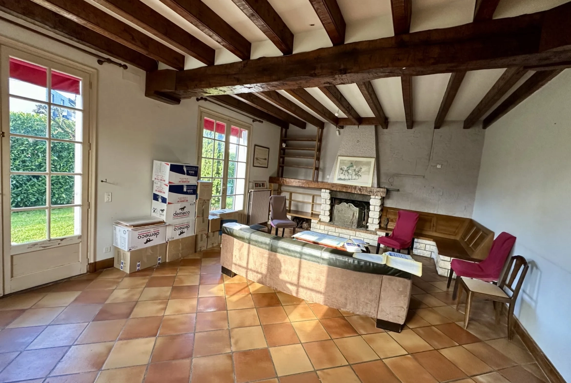 Maison de caractère à Niort, 5 chambres, jardin clos, quartier Clou Bouchet 