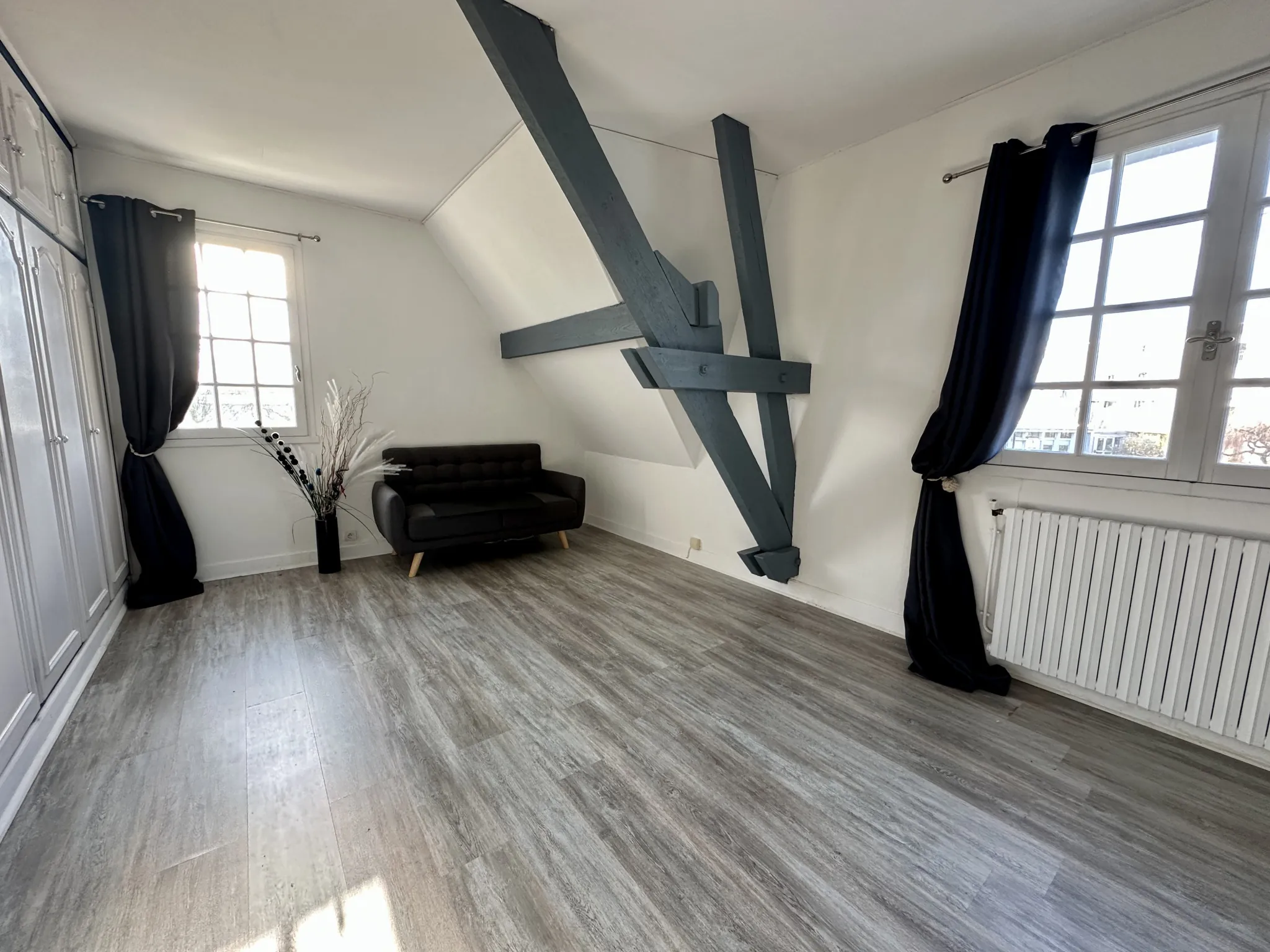 Maison de caractère à Niort, 5 chambres, jardin clos, quartier Clou Bouchet 