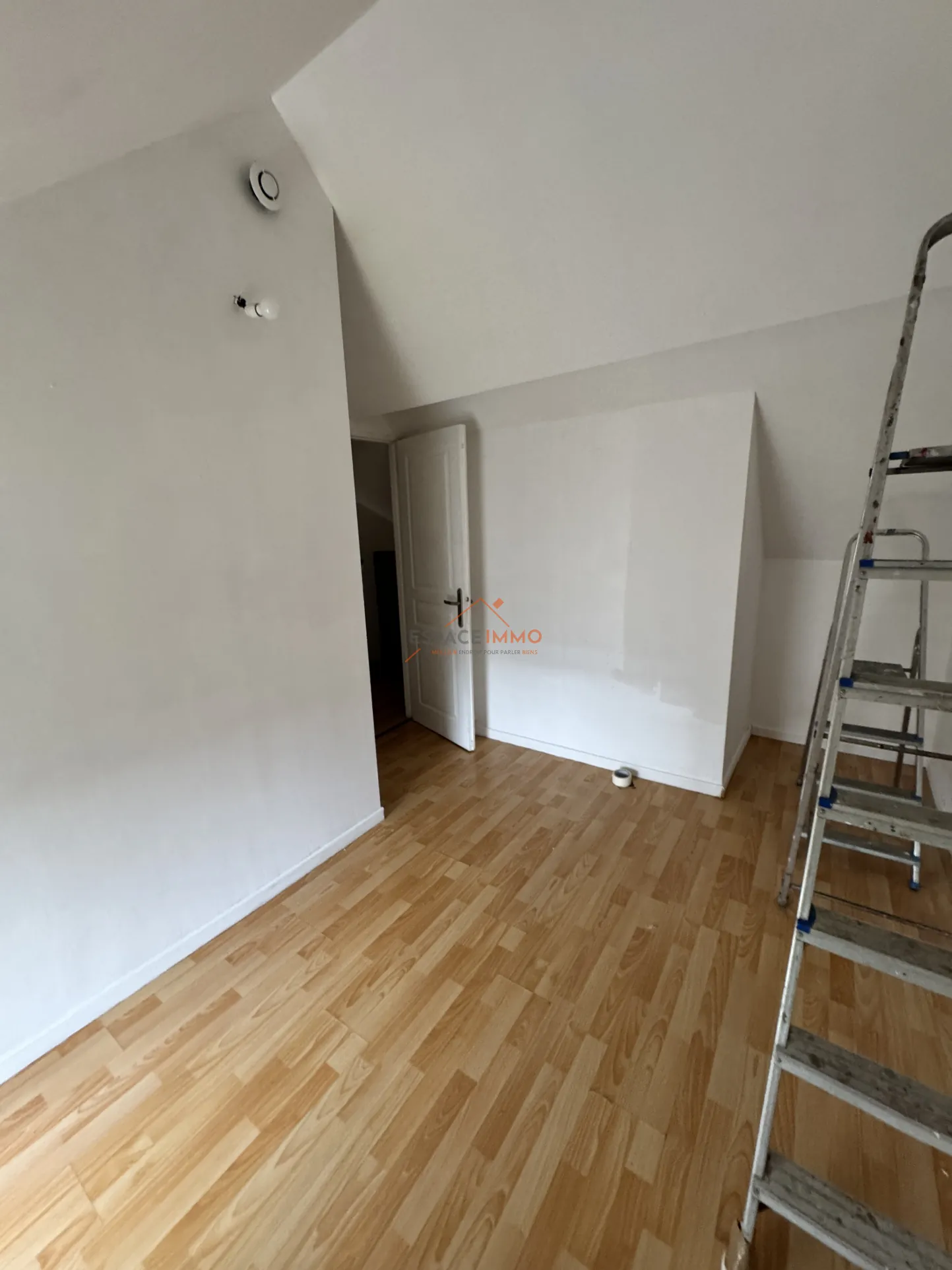 Maison récente à Wallers, idéal premier achat ou investissement locatif en secteur calme 