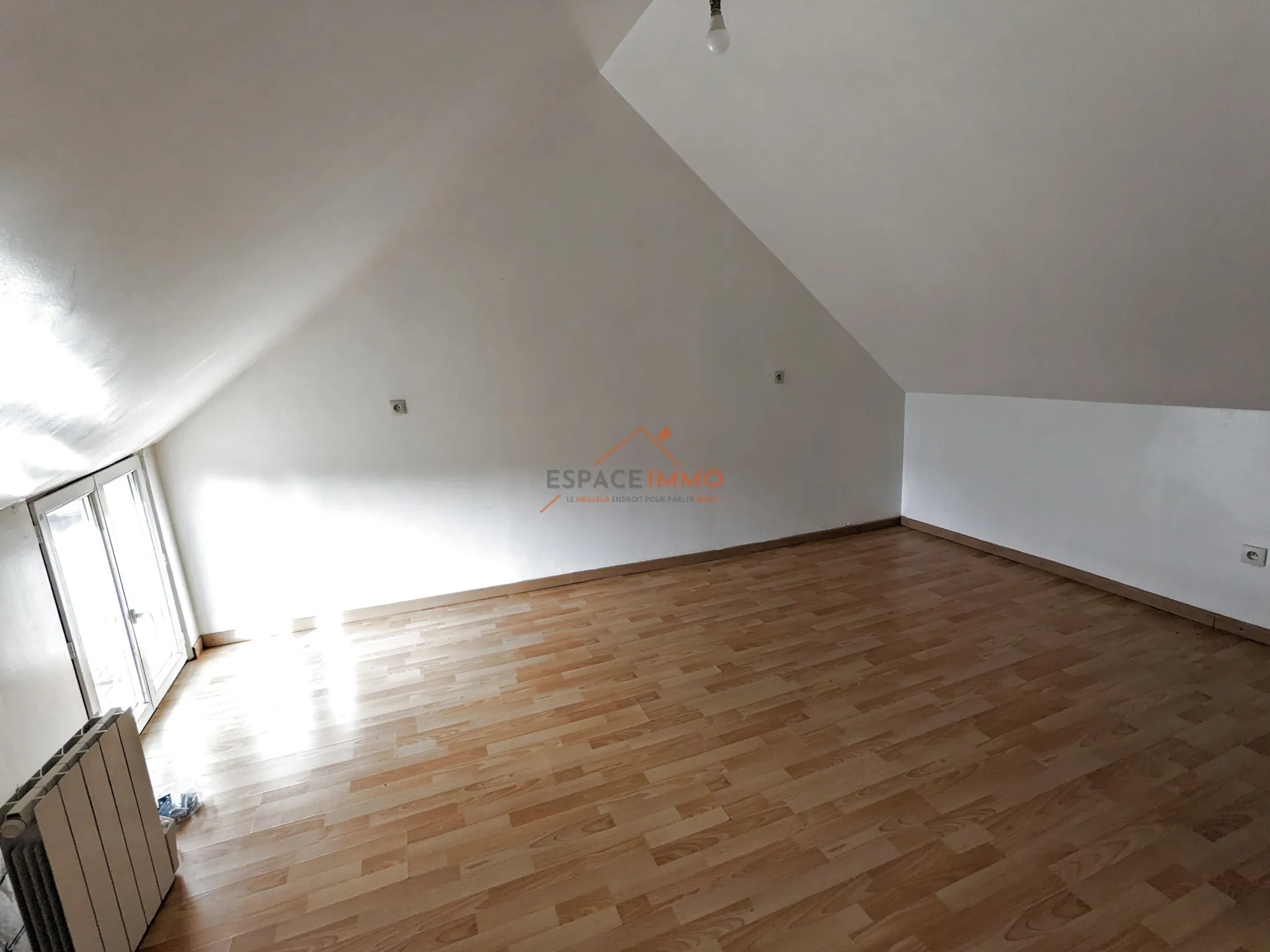 Maison récente à Wallers, idéal premier achat ou investissement locatif en secteur calme 