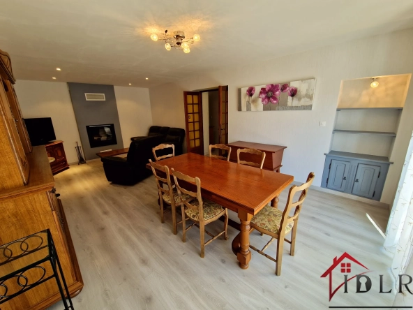 Maison spacieuse de 171 m2 avec garage et jardin à Serqueux 