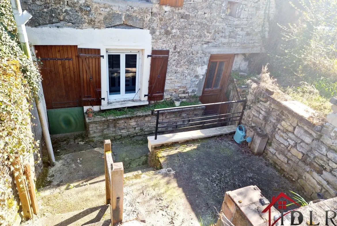 Maison spacieuse de 171 m2 avec garage et jardin à Serqueux 