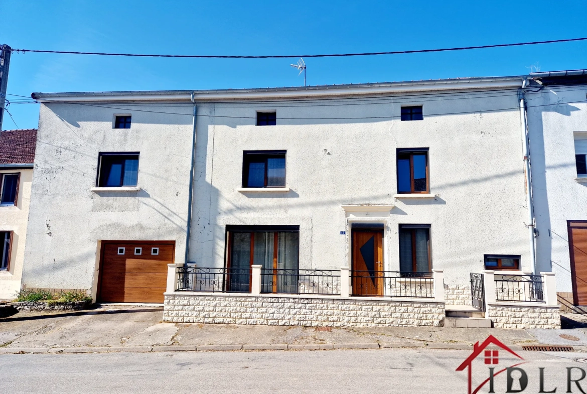 Maison spacieuse de 171 m2 avec garage et jardin à Serqueux 