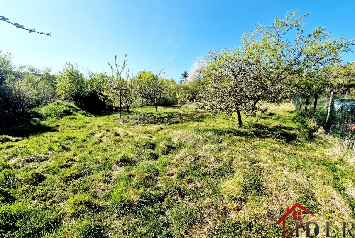 Maison spacieuse de 171 m2 avec garage et jardin à Serqueux 