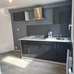 Maison de plain-pied à vendre à Evin-Malmaison avec 2 chambres et cour