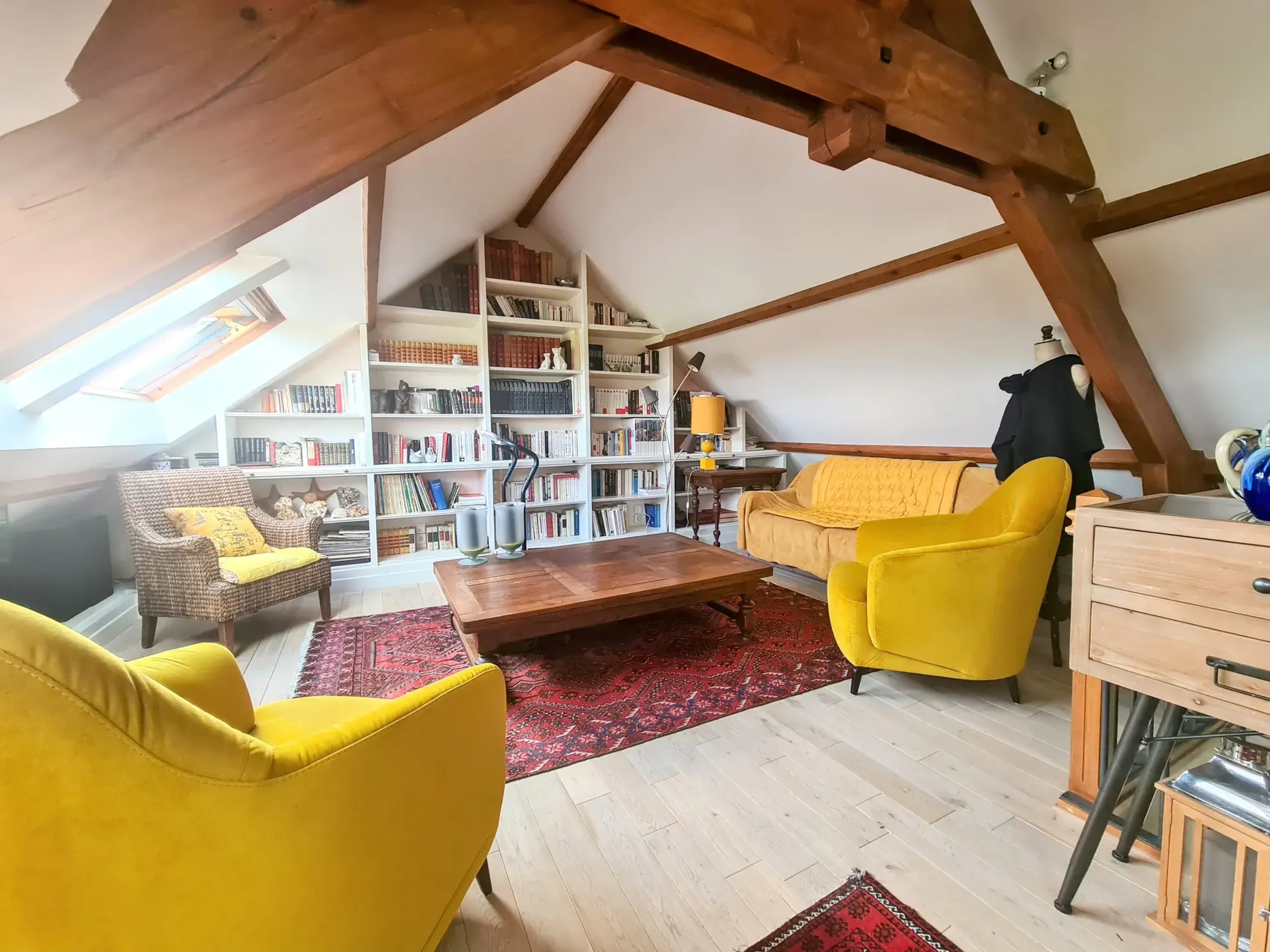 Maison de plain-pied à Varennes Vauzelles avec jardin de 1957 m² 