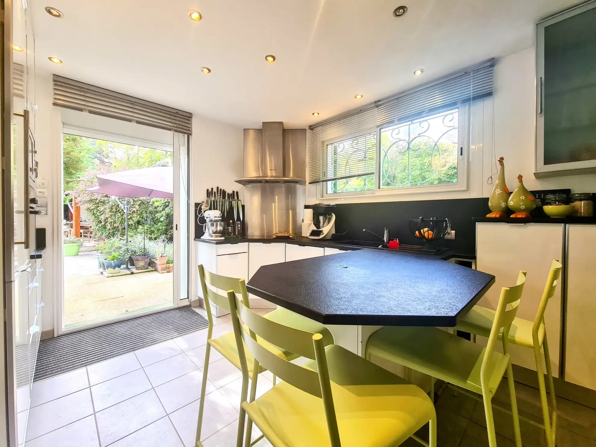 Maison de plain-pied à Varennes Vauzelles avec jardin de 1957 m² 
