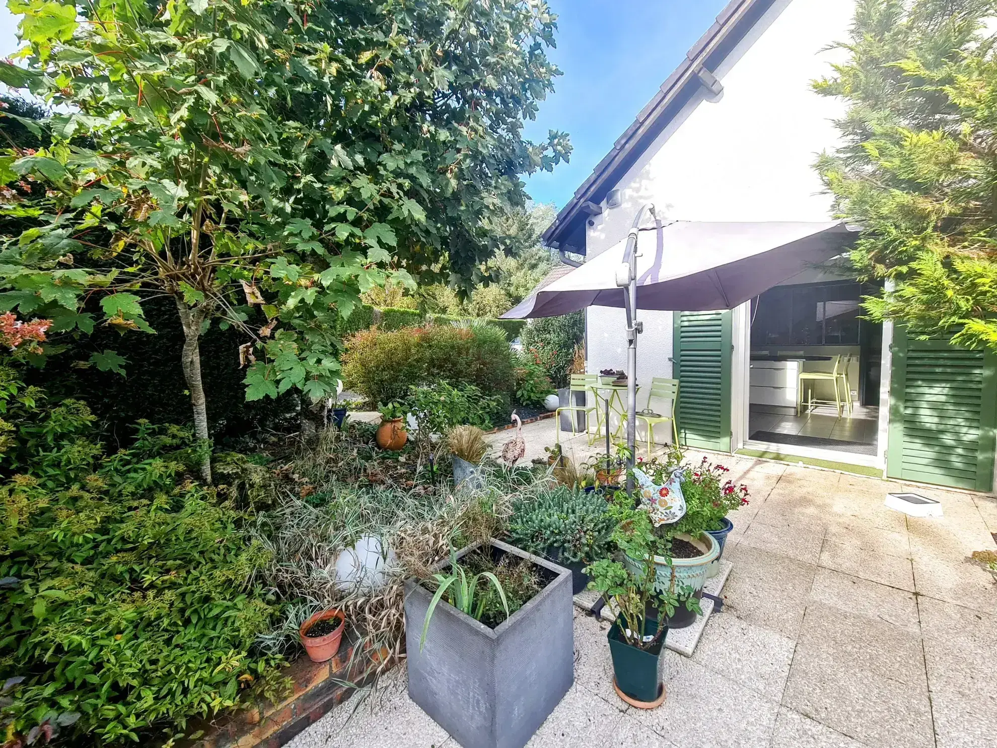 Maison de plain-pied à Varennes Vauzelles avec jardin de 1957 m² 