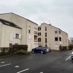 Appartement lumineux avec loggia et parking à Clermont