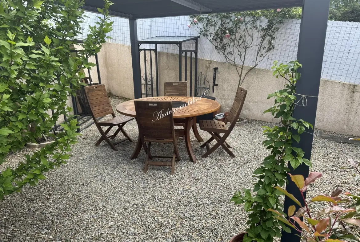 Belle maison de plain-pied avec garage à Quillan - vue panoramique 