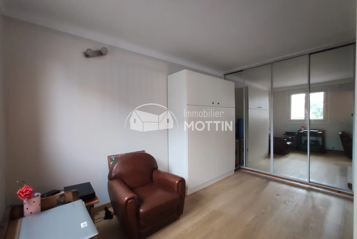 Appartement F2 lumineux à Vitry-sur-Seine près de la gare RER 
