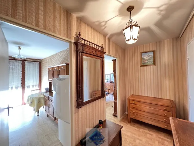 Appartement T4 à Abbeville avec terrasse, garage et cave – Quartier Parc 