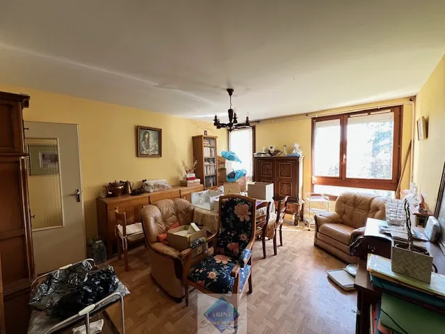 Appartement T4 à Abbeville avec terrasse, garage et cave – Quartier Parc 