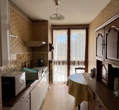 Appartement T4 à Abbeville avec terrasse, garage et cave – Quartier Parc 