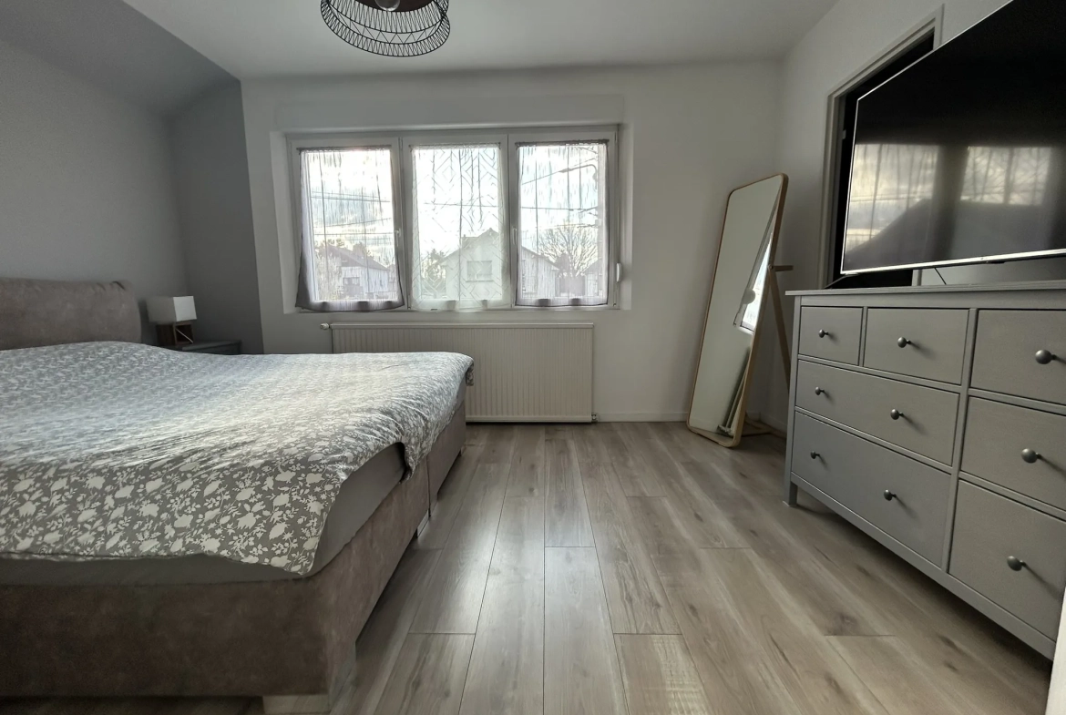 Maison individuelle rénovée avec piscine à Creutzwald – 125m² 