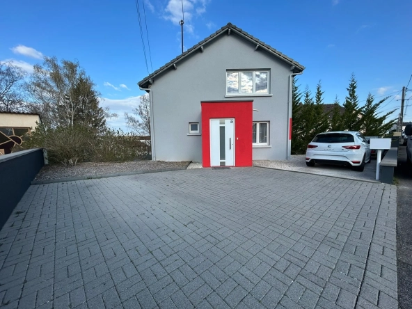 Maison individuelle rénovée avec piscine à Creutzwald – 125m²