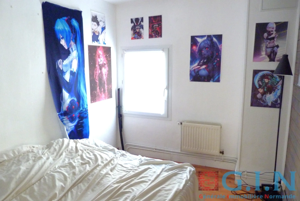 Maison à vendre à Rouen - 42m² rénovée avec dépendance et terrasse 