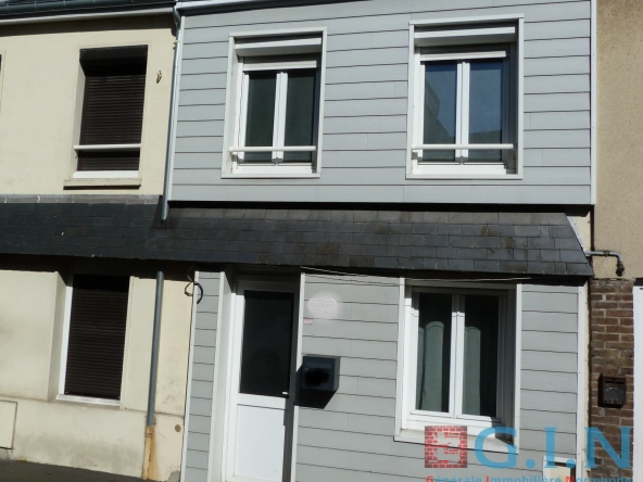 Maison à vendre à Rouen - 42m² rénovée avec dépendance et terrasse