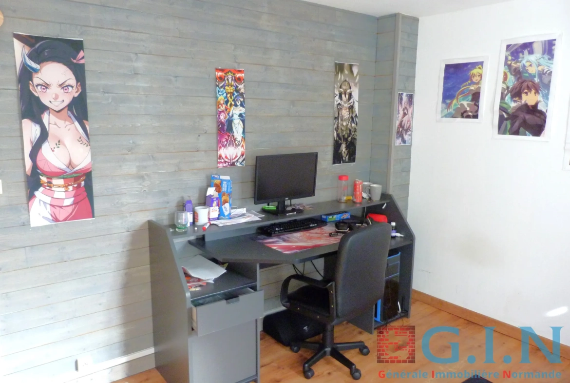 Maison à vendre à Rouen - 42m² rénovée avec dépendance et terrasse 