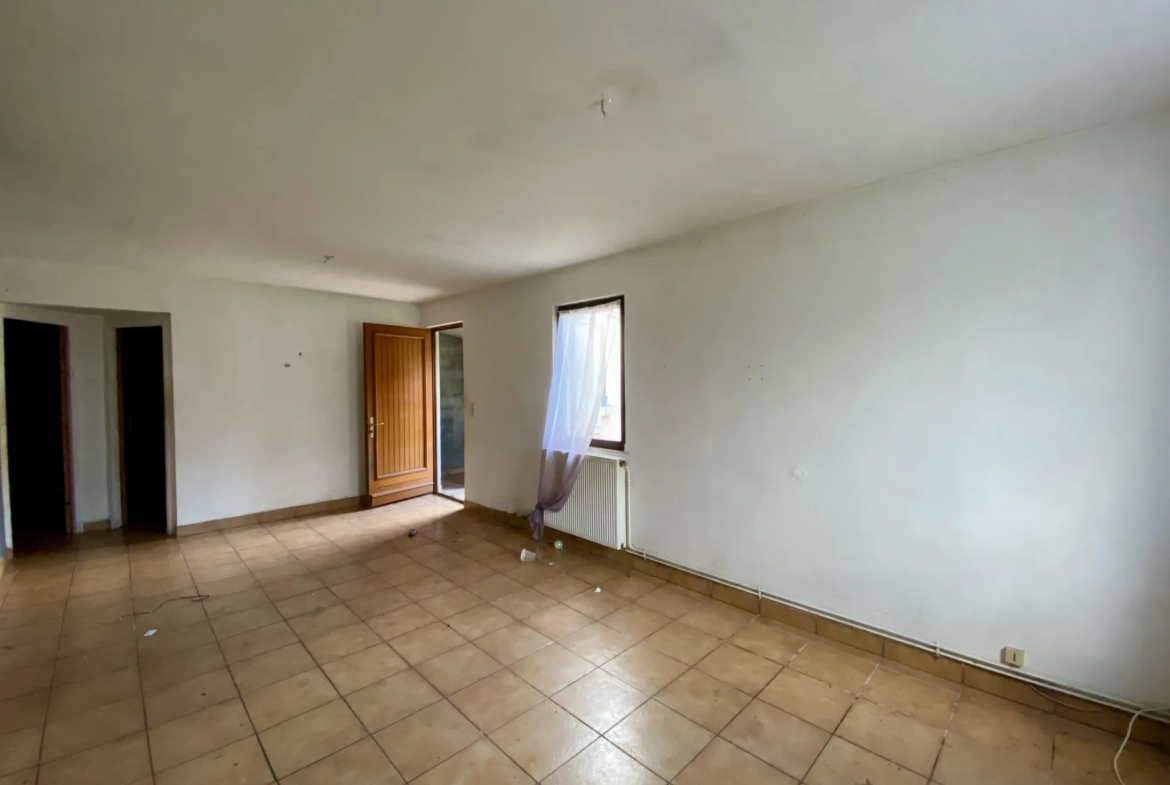 Ensemble immobilier à Hautmont avec fort potentiel d'investissement 