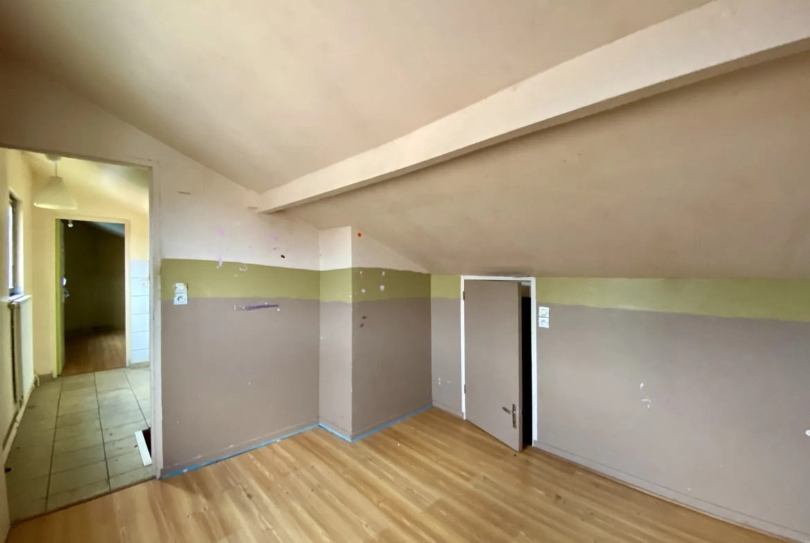 Ensemble immobilier à Hautmont avec fort potentiel d'investissement 