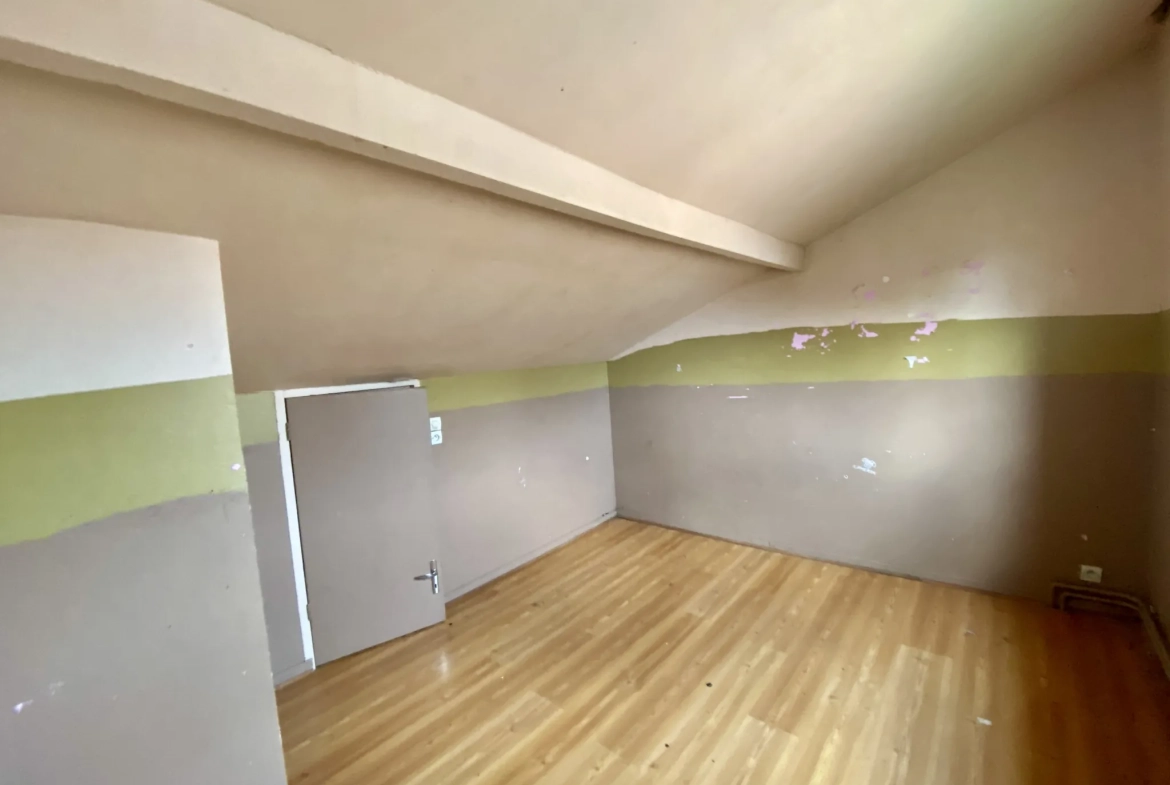 Ensemble immobilier à Hautmont avec fort potentiel d'investissement 