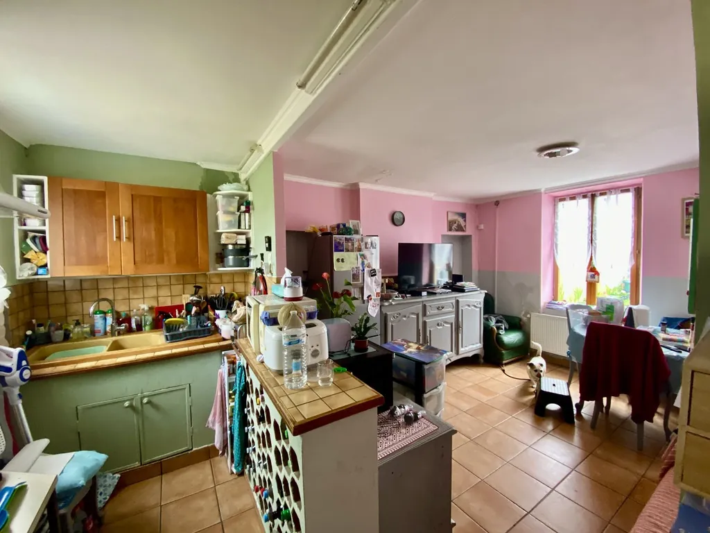 Ensemble immobilier à Hautmont avec fort potentiel d'investissement 