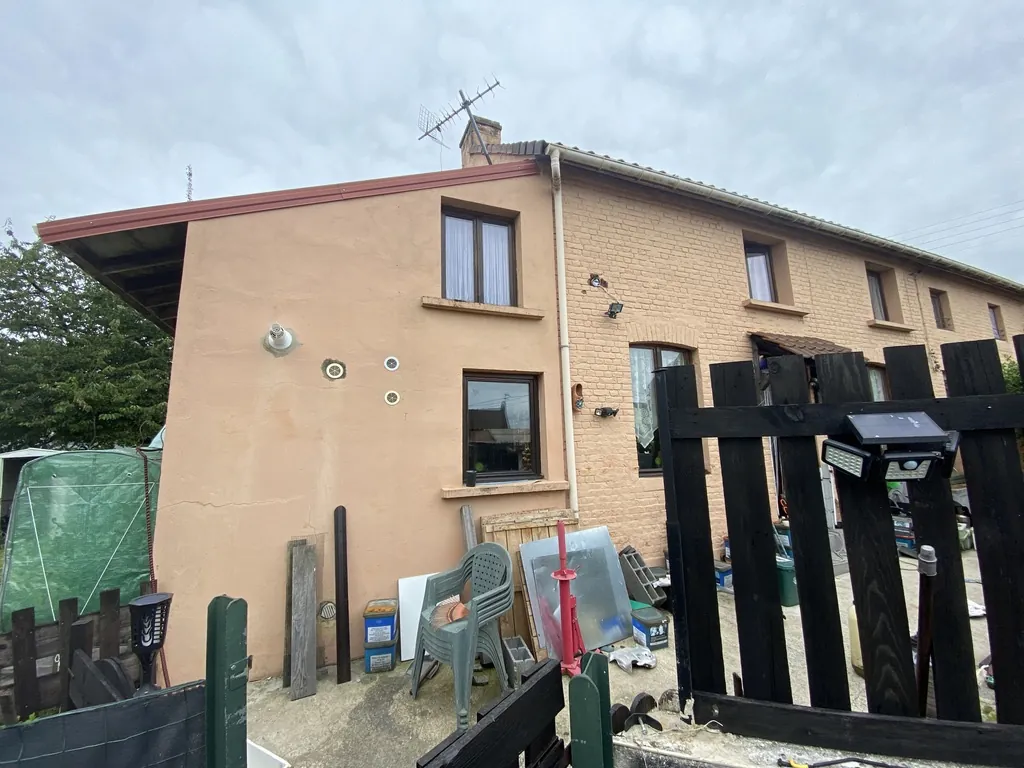 Ensemble immobilier à Hautmont avec fort potentiel d'investissement 