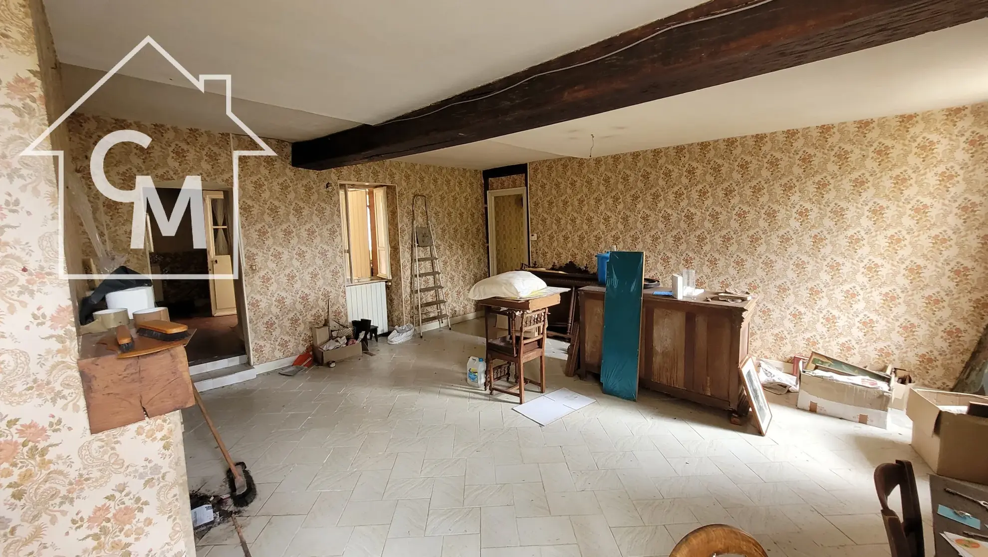 Maison spacieuse de 158 m² avec jardin, garage et dépendances à Pougues-les-Eaux 