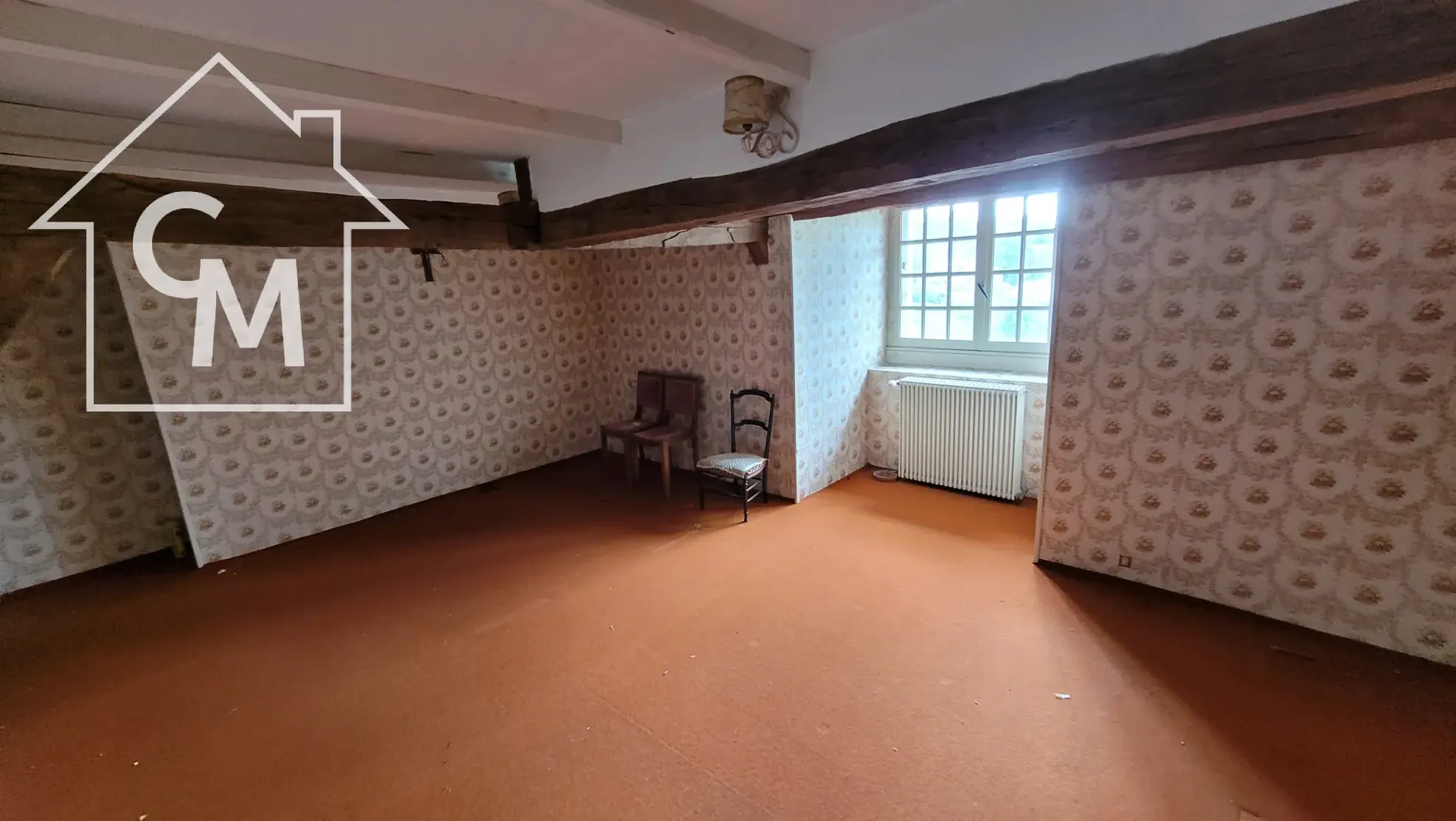 Maison spacieuse de 158 m² avec jardin, garage et dépendances à Pougues-les-Eaux 
