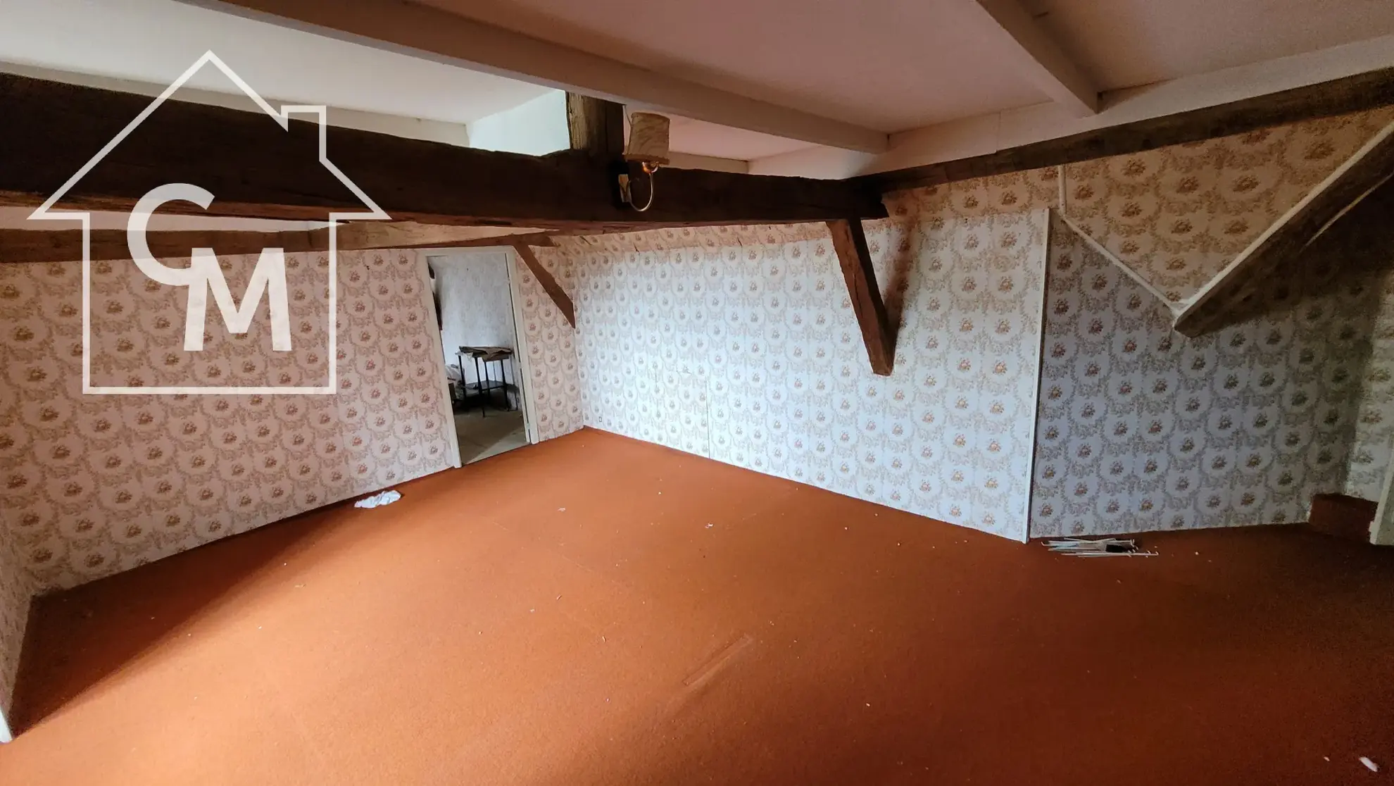 Maison spacieuse de 158 m² avec jardin, garage et dépendances à Pougues-les-Eaux 