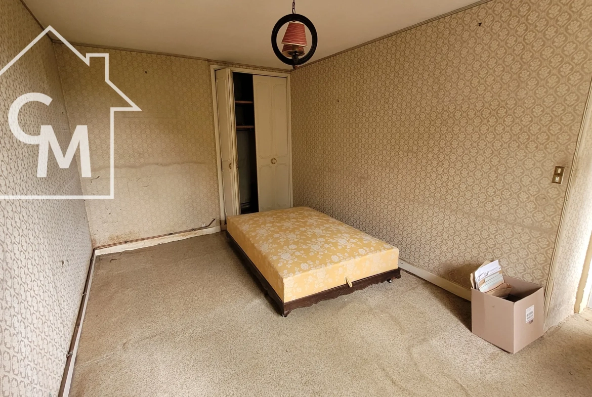 Maison spacieuse de 158 m² avec jardin, garage et dépendances à Pougues-les-Eaux 