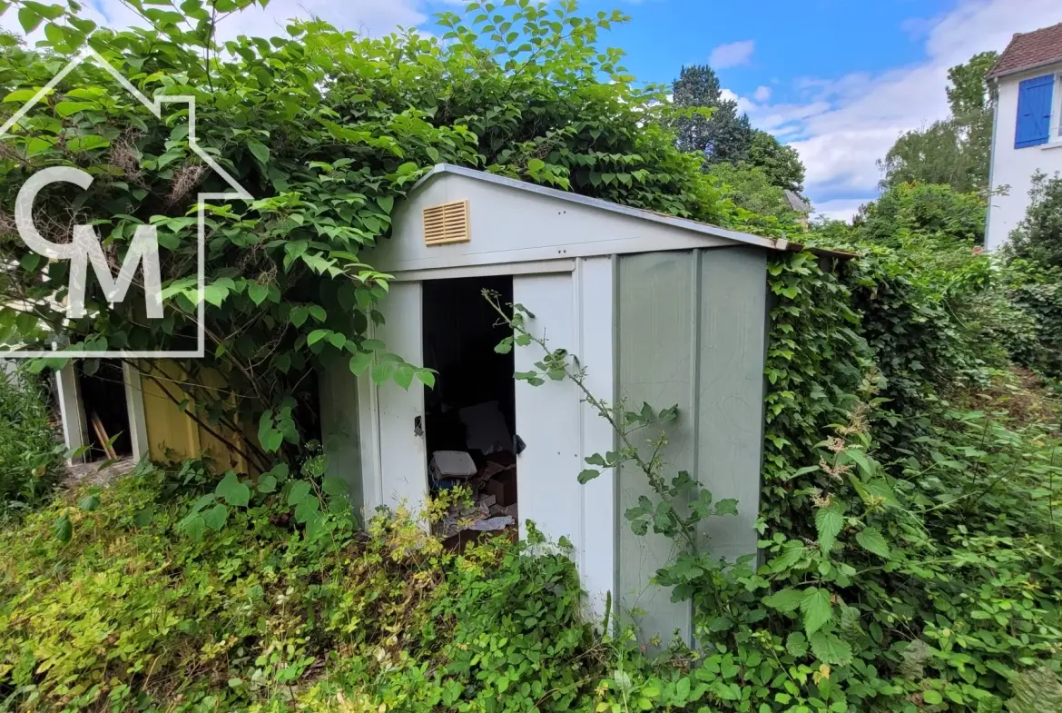Maison spacieuse de 158 m² avec jardin, garage et dépendances à Pougues-les-Eaux 