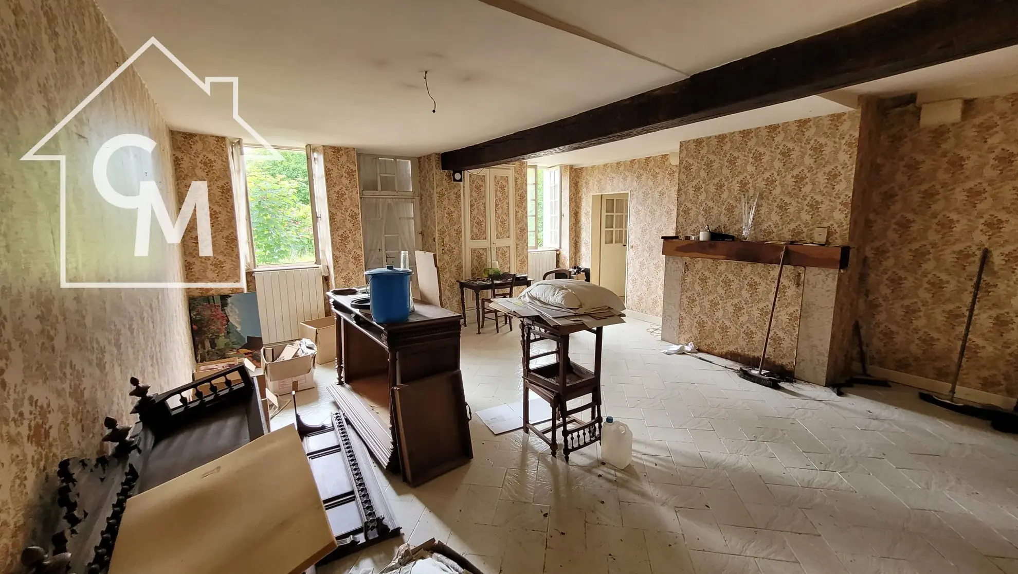 Maison spacieuse de 158 m² avec jardin, garage et dépendances à Pougues-les-Eaux 