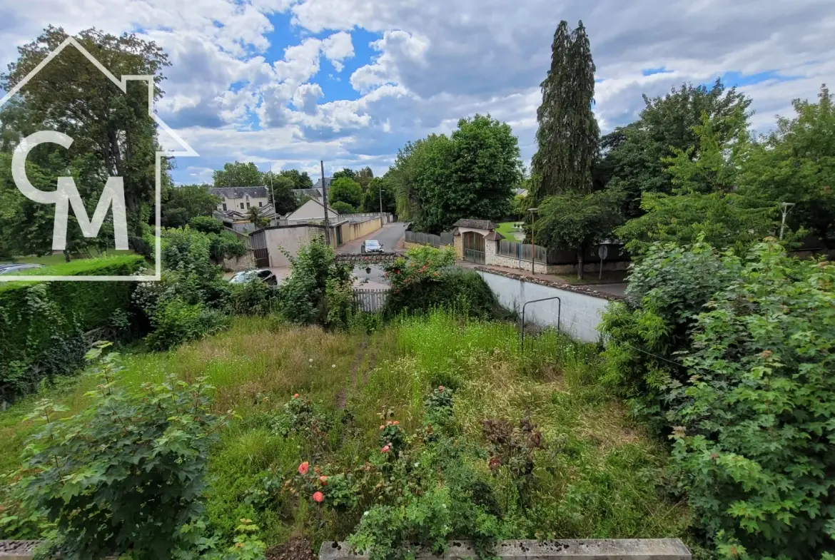 Maison spacieuse de 158 m² avec jardin, garage et dépendances à Pougues-les-Eaux 