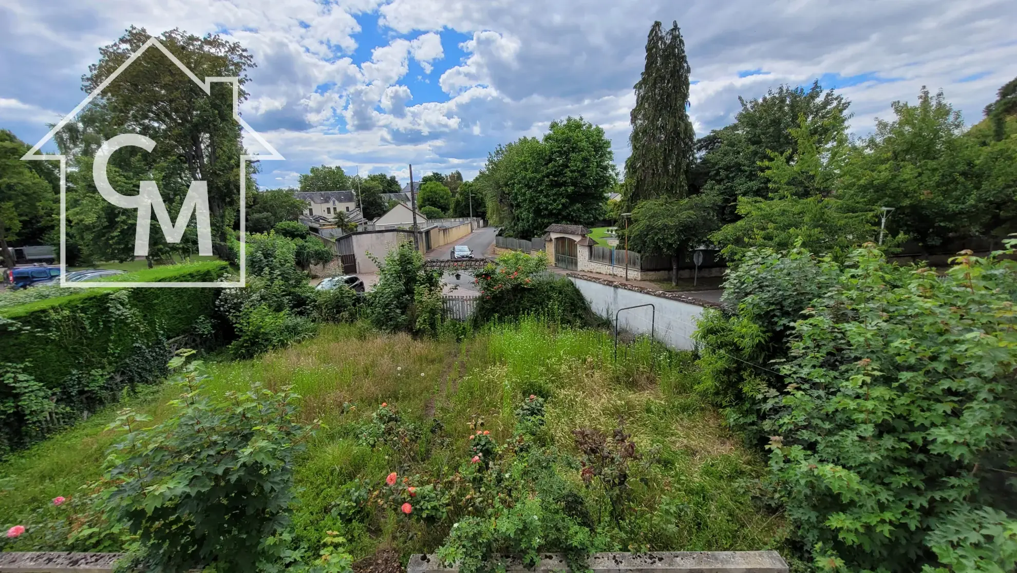 Maison spacieuse de 158 m² avec jardin, garage et dépendances à Pougues-les-Eaux 