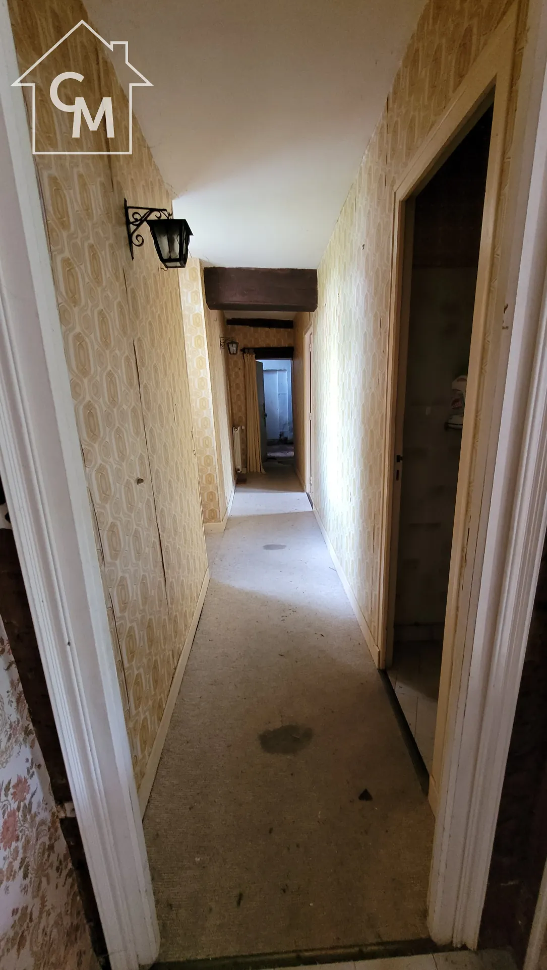 Maison spacieuse de 158 m² avec jardin, garage et dépendances à Pougues-les-Eaux 