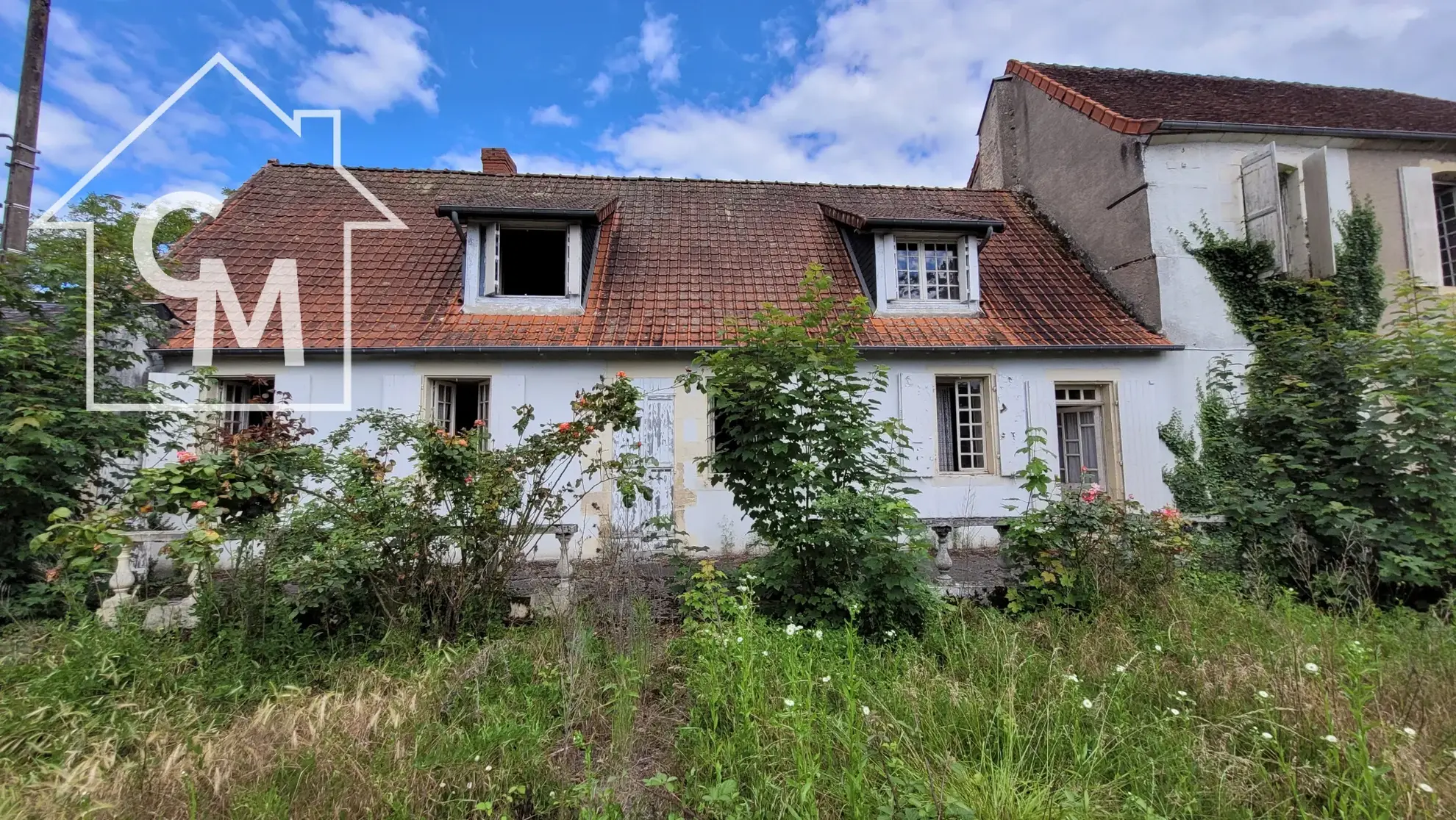 Maison spacieuse de 158 m² avec jardin, garage et dépendances à Pougues-les-Eaux 