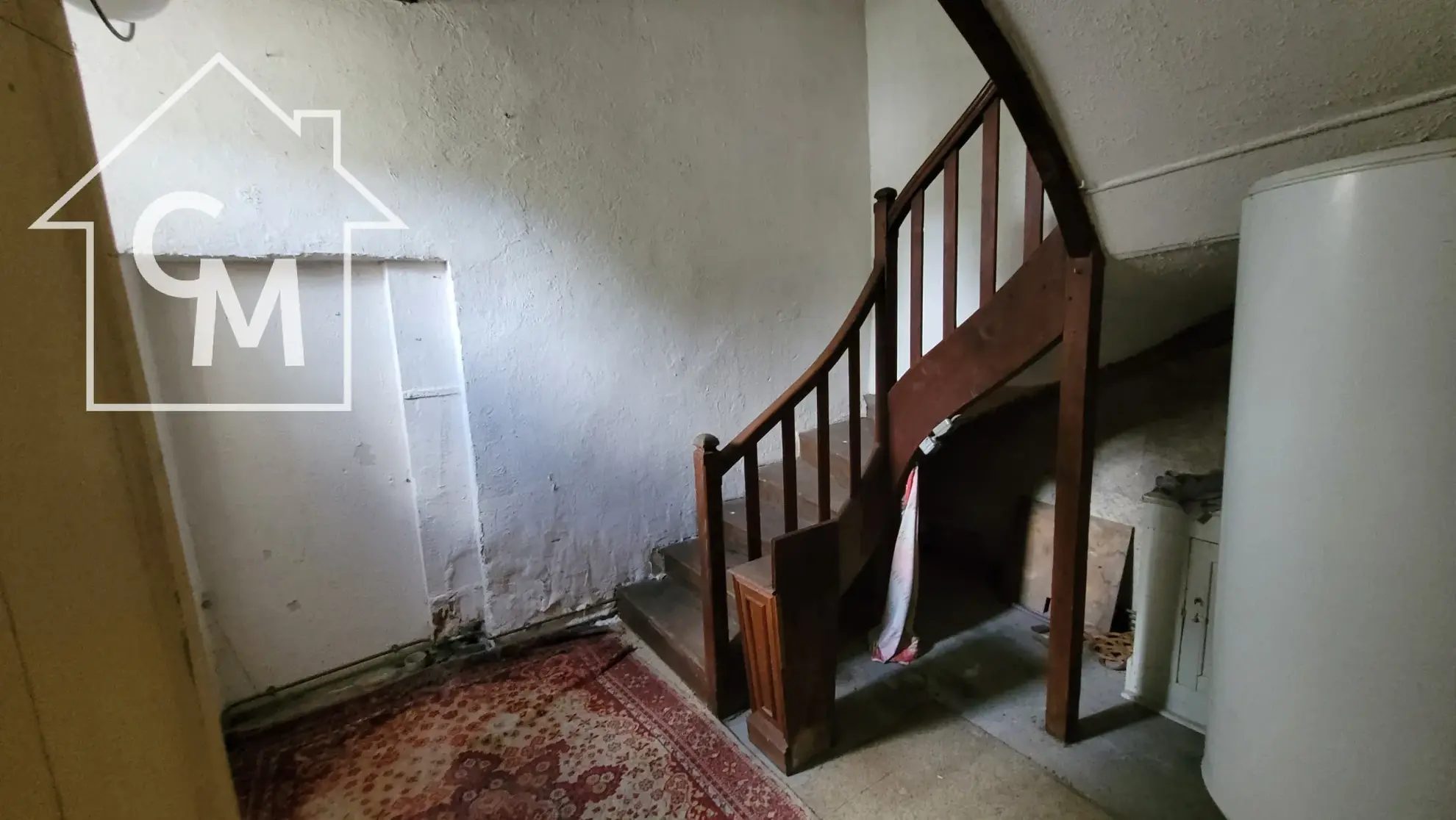 Maison spacieuse de 158 m² avec jardin, garage et dépendances à Pougues-les-Eaux 