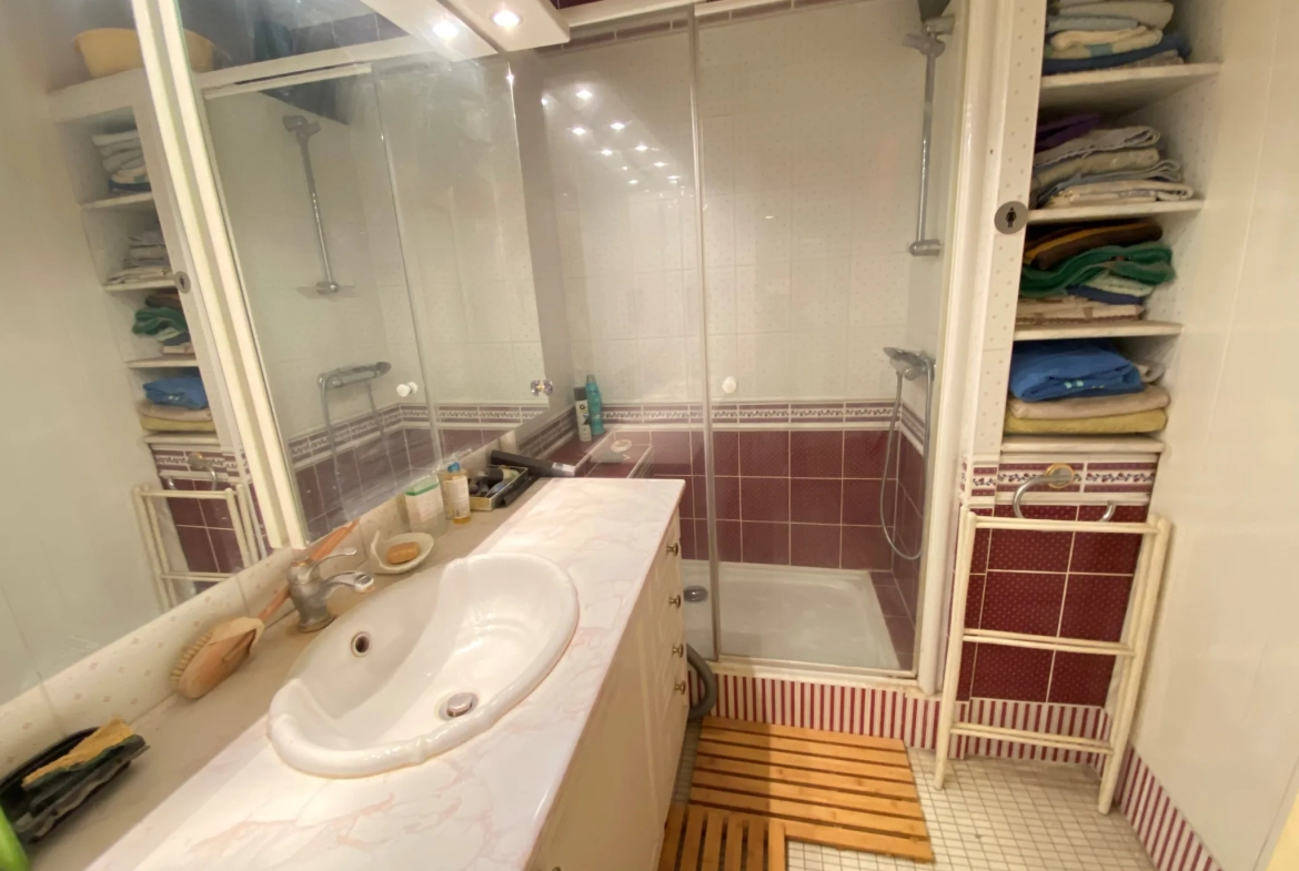Appartement 3 pièces de 69 m² à Viry-Châtillon avec balcon, cave et parking sécurisé 