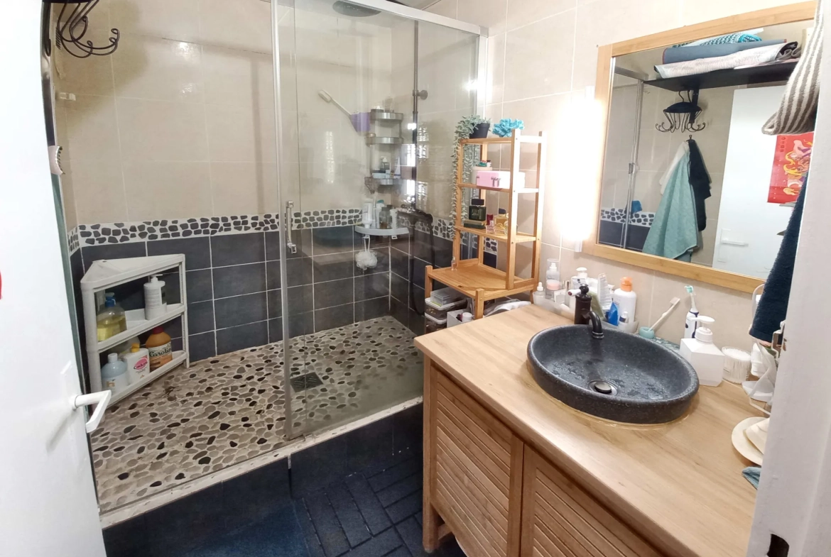 Appartement 3 pièces avec vue dégagée à Choisy-le-Roi, proche tram T9 
