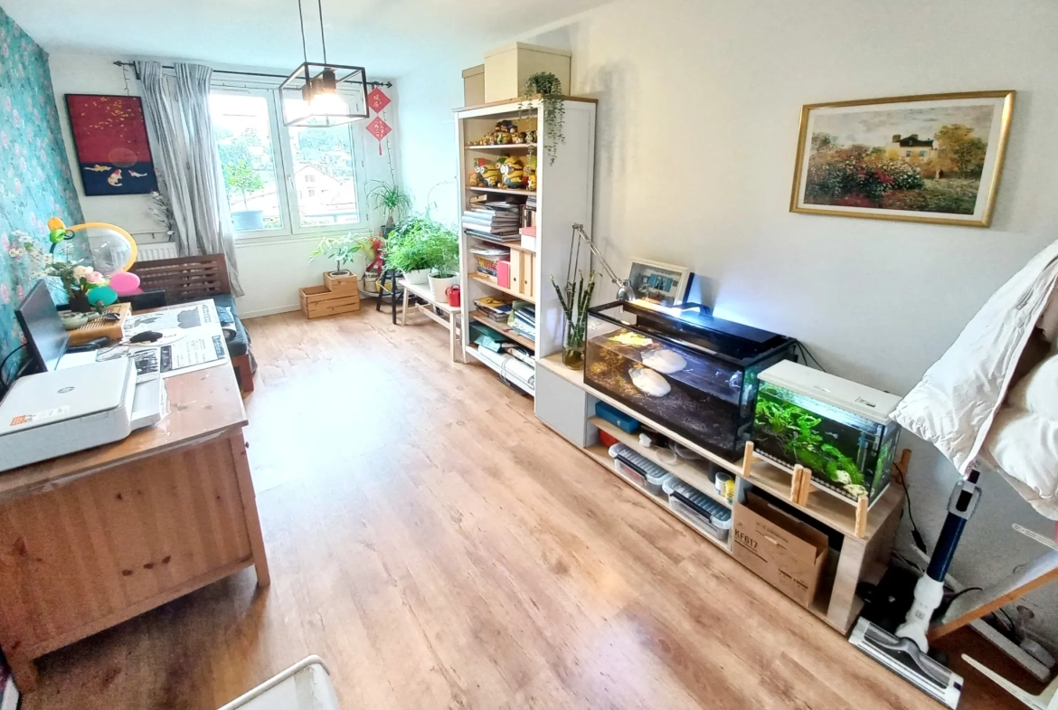 Appartement 3 pièces avec vue dégagée à Choisy-le-Roi, proche tram T9 