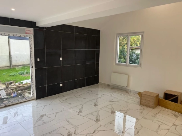 Maison à vendre de 103,84 m² à Saint-Germain-du-Corbeïs - Plain-pied avec 3 chambres 