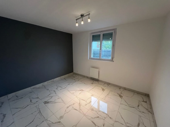 Maison à vendre de 103,84 m² à Saint-Germain-du-Corbeïs - Plain-pied avec 3 chambres 