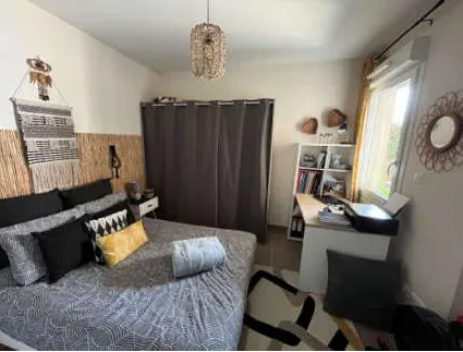 Appartement T2 en vente à Avignon avec terrasse et garage à 38 000 € 